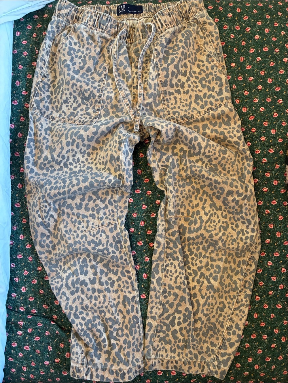 GAP Beige and Gray Leopard Print Drawstring barrel jeans